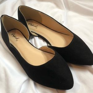 Women’s flats size 7